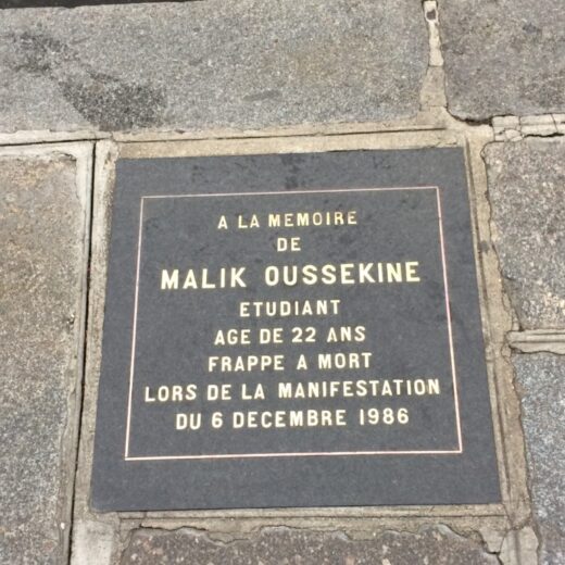 malik oussekine plaque commémorative paris