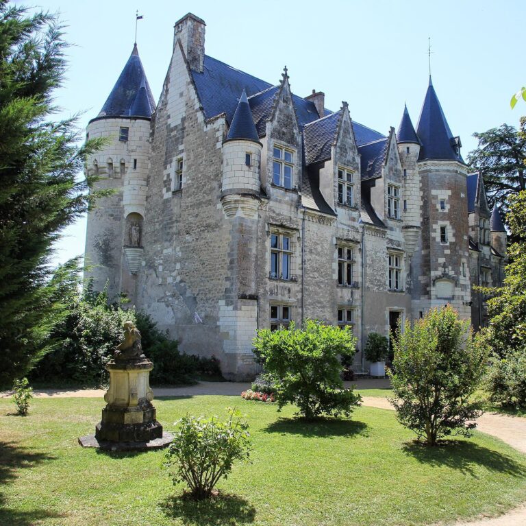 Le château de Montrésor et sa légende du lézard doré !